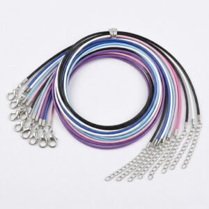 מארז שרשראות צבעוניות - מוכן לענידה!